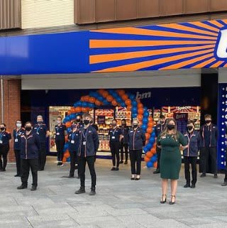 696-bandm-northwich-barons-quay-store-team