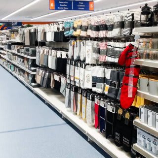 699-bandm-norwich-neatmarket-store-5