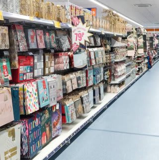 699-bandm-norwich-neatmarket-store-7