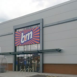 The new B&M Armley on opening day.