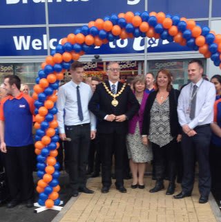 BM-Droitwich-398-store--3