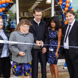 The Store has been opened by representatives from the Osborne Partnership, a local charity finding employment opportunities for people with disabilities, who have gratefully received £250 of B&M Vouchers.