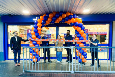 Shoppers Welcomed to B&M's New Home in Winton, Bournemouth!