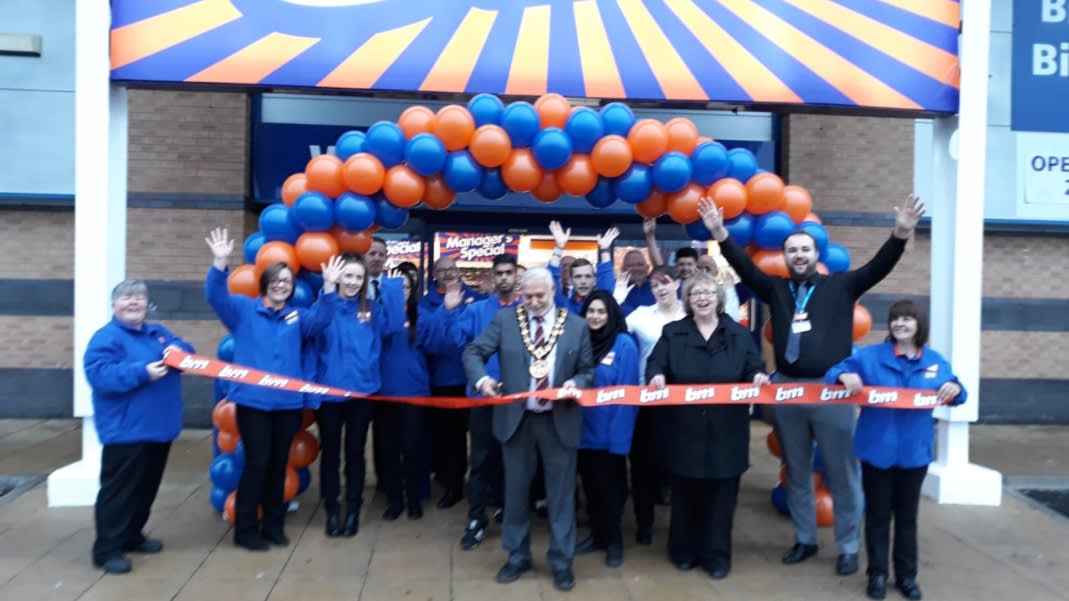 B&M Opens Up New Store in Rochdale B&M