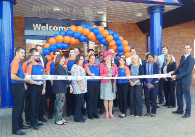 023-Millbrook-store-opening-ribbon-cutting1