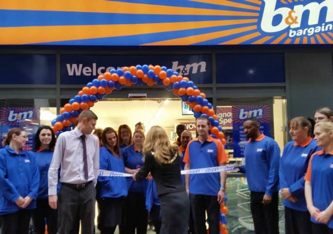 029-bmstores-orpington-ribbon-cutting1