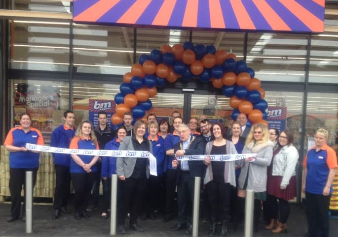 042-bmstores-st-neots-store-opening-ribbon-cutting1