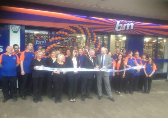 104-kirkby-store-openin-ribbon1