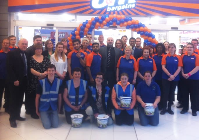 20-Brentwood-Store-Opening-Team