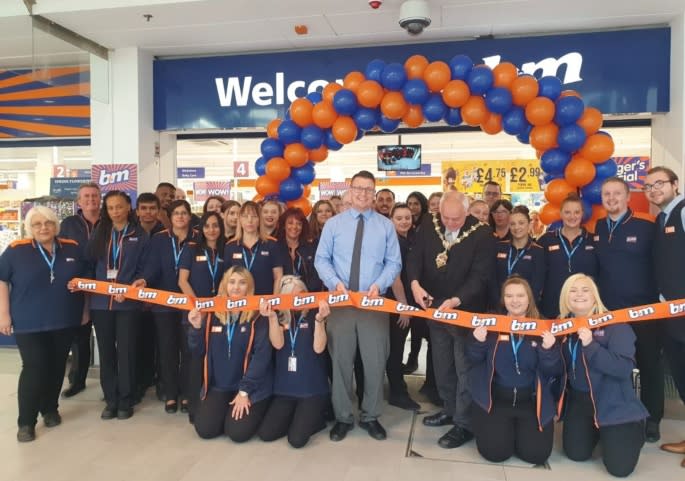 20-halesowen-store-opening-ribbon.jpg