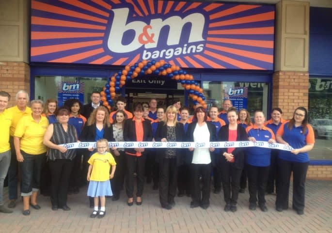 223-bmstores-tyldesley-store-opening-charity1