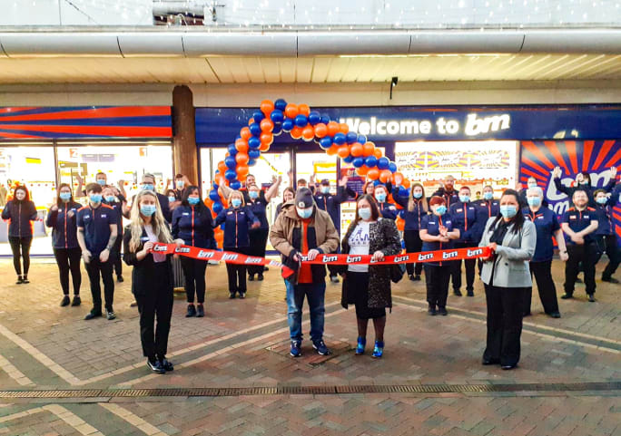 259-bandm-motherwell-store-16