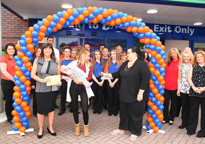323-Wigan-Store-Opening-Ribbon-Cutting