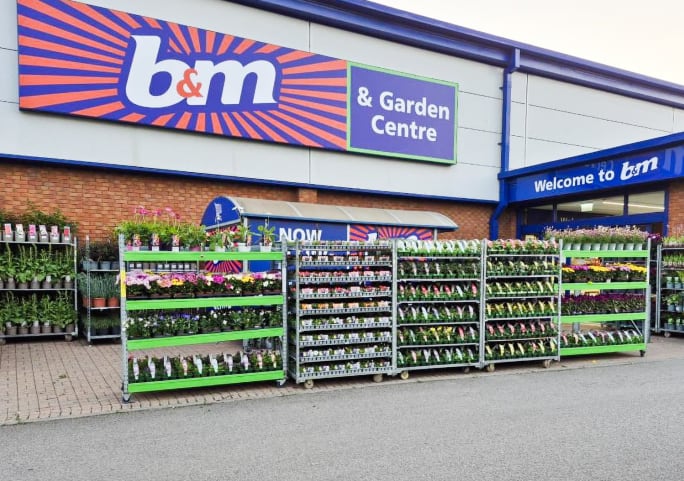 545-bmstores-towcaster-store-relaunch-3