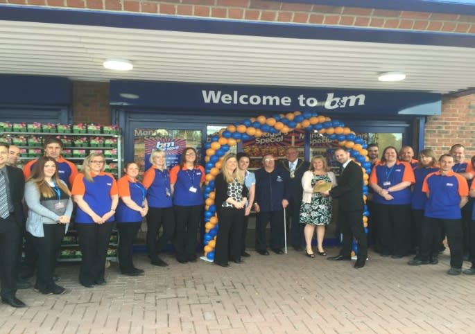 546-Willerby-store-opening-charity1