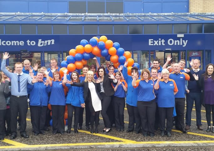558-bmstores-Dundee-Store-Opening-Team