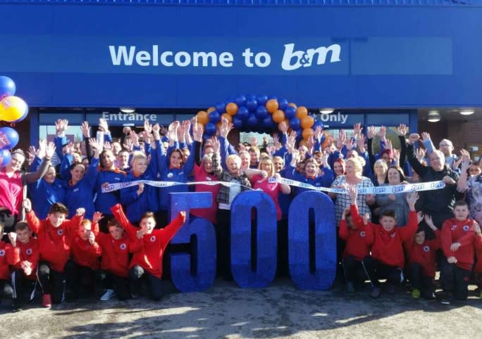 577-bmstores-mansfield-baums-lane-store-opening-ribbon-cutting1