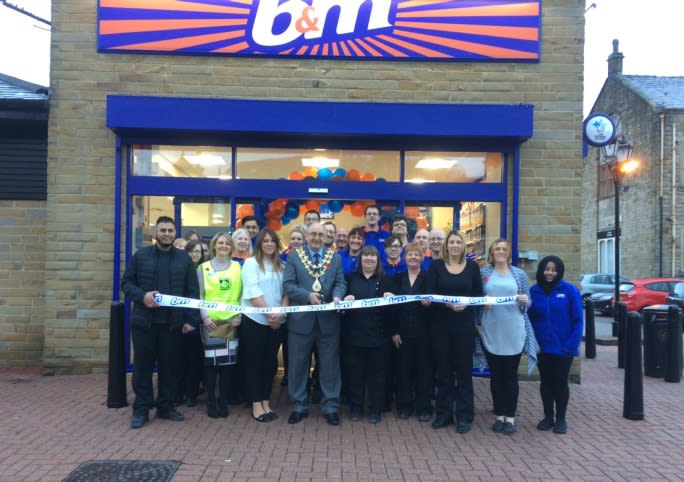 62-bacup-ribbon-cutting