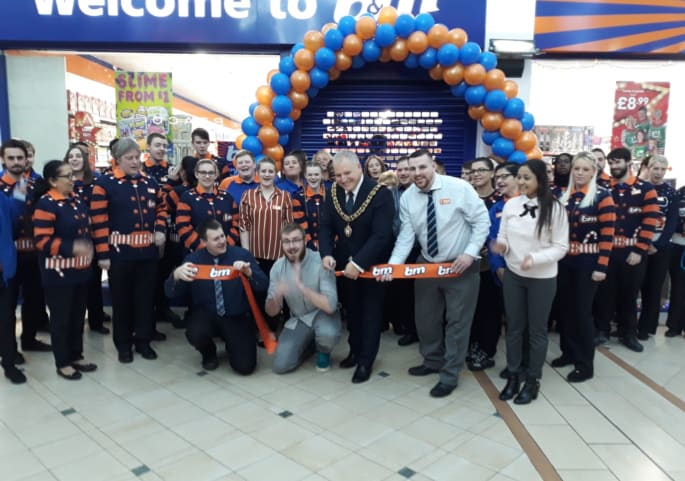 628-kemble-leicester-store-opening-mayor-ribbon