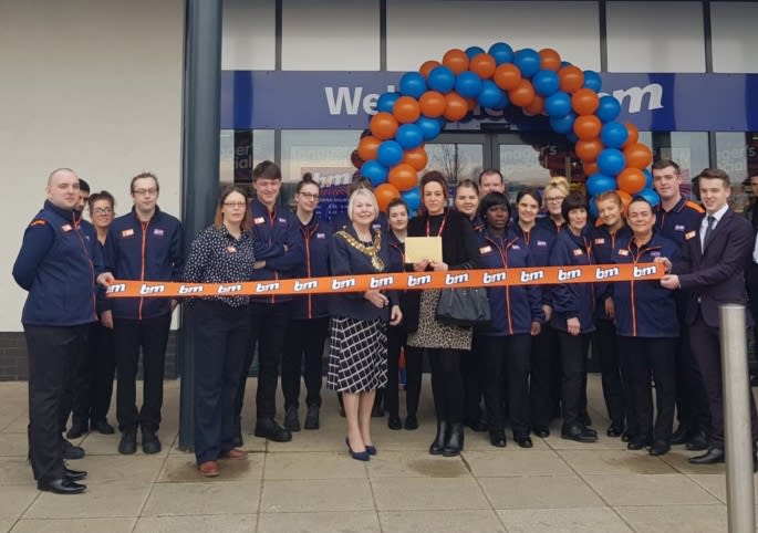 634-breightmet-store-opening-mayor-ribbon-1