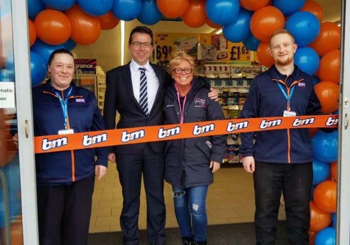 643-burnden-park-bolton-store-charity-ribbon