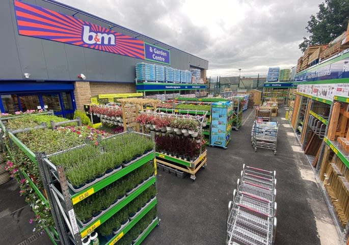 644-huddersfield-leeds-road-retail-park-garden-centre-4