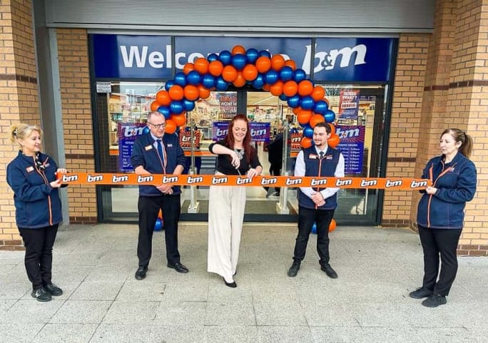 737-bandm-weedon-road-store-opening-561