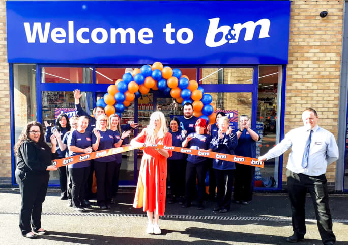 765-bandm-huyton-store-18