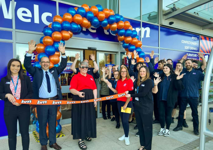 787-bmstores-fforestfach-store-opening-5