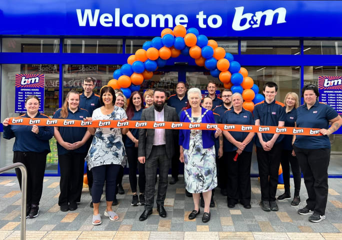 789-bmstores-camberly-store-charity--2