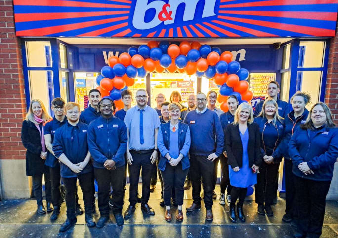 808-bmstores-stourbridge-store-opening-14