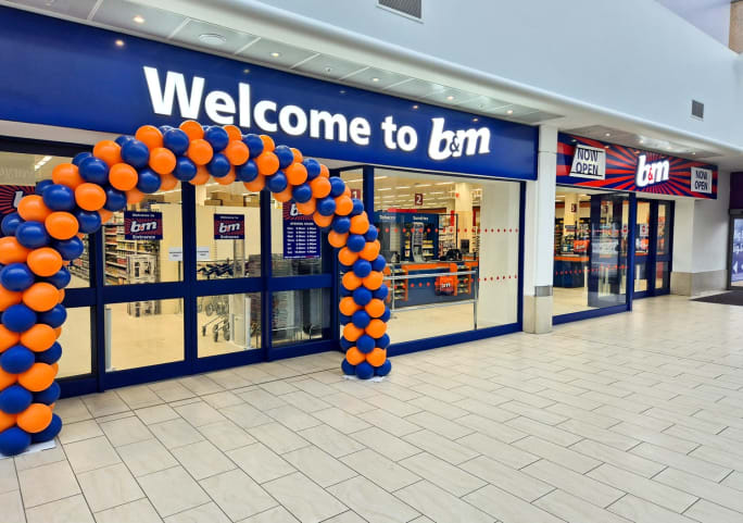 866-bmstores-sheffield-crystal-peak-store-opening-2