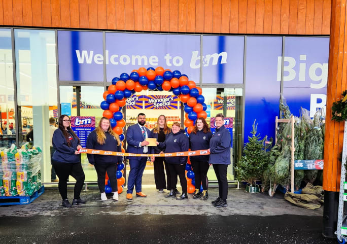 881-bmstores-alnwick-store-opening-18