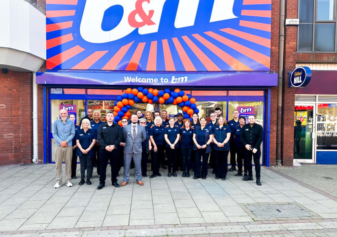 894-bmstores-erdington-store-opening-staff-2