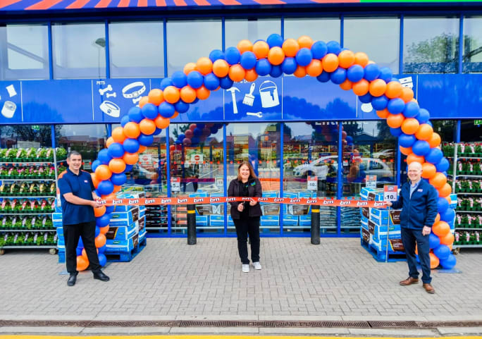 898-bmstores-bishop-auckland-store-opening-93