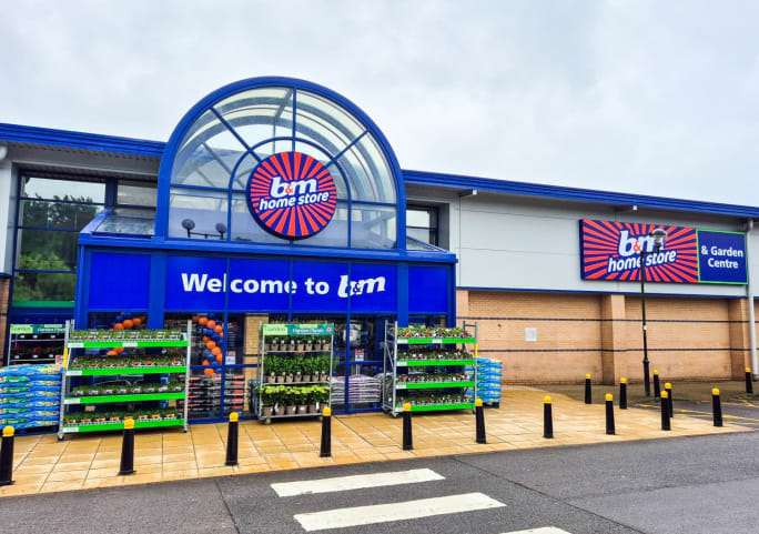 906-bmstores-picton-court-store-opening-97