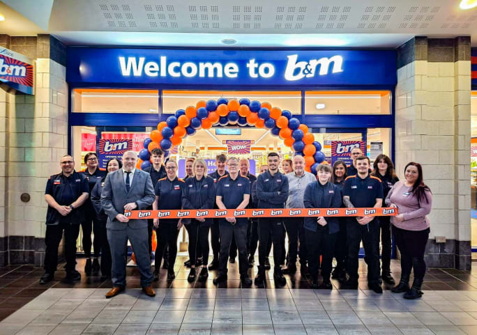 930-bmstores-byron-place-store-opening-27