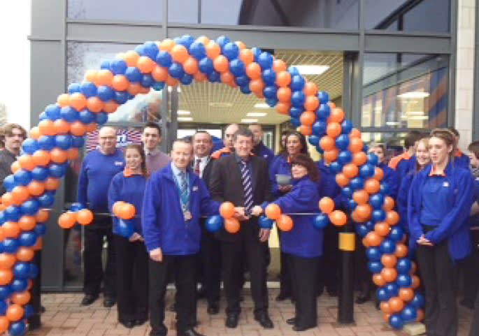 LISKEARD-529-STORE-OPENING--41