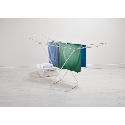 covered clothes airer