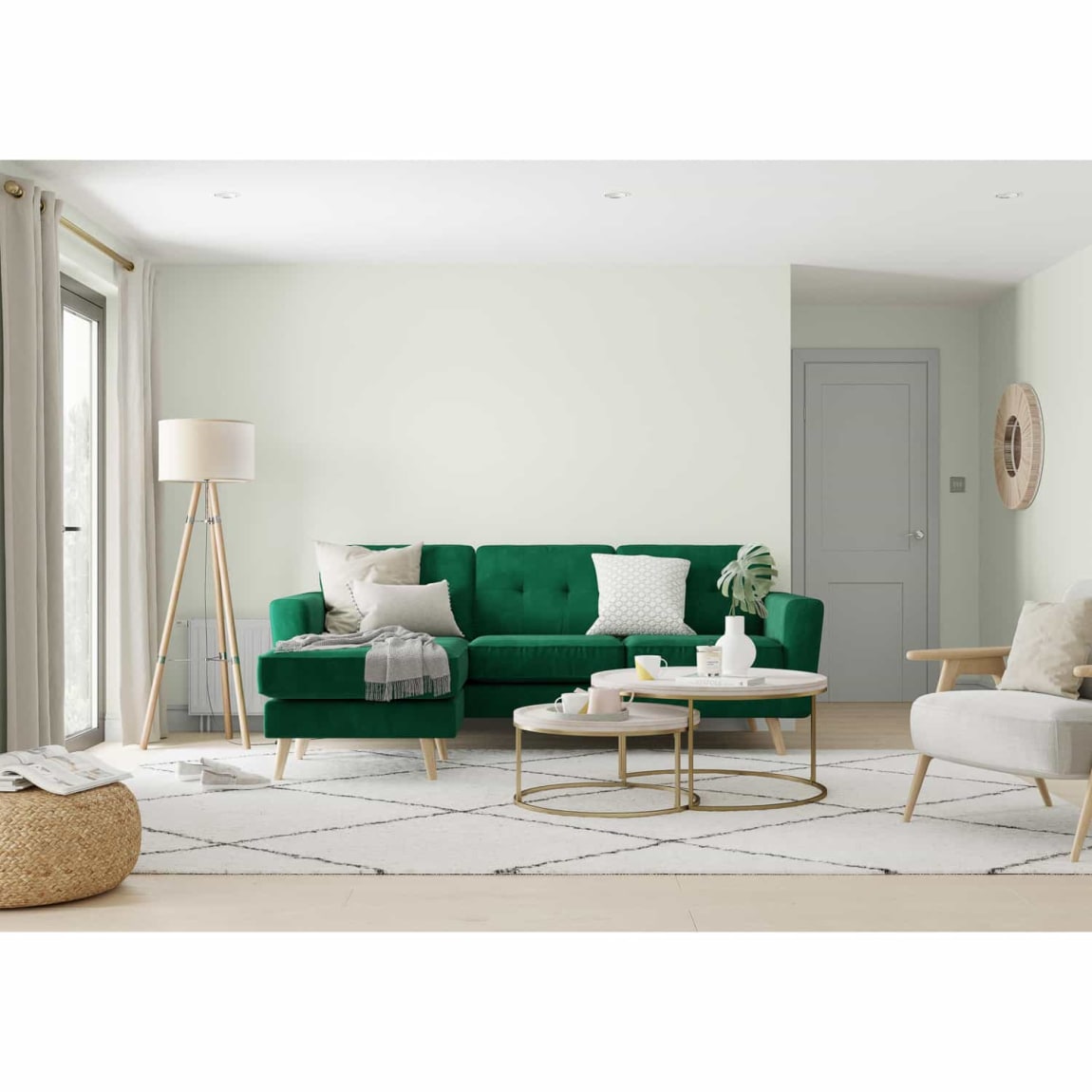 305171-dulux-matt-apple-white-2_5l-paint-3