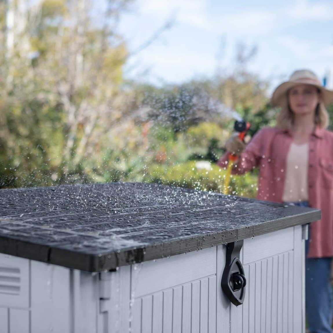 331754-keter-store-it-out-midi-storage-chest-845l-7