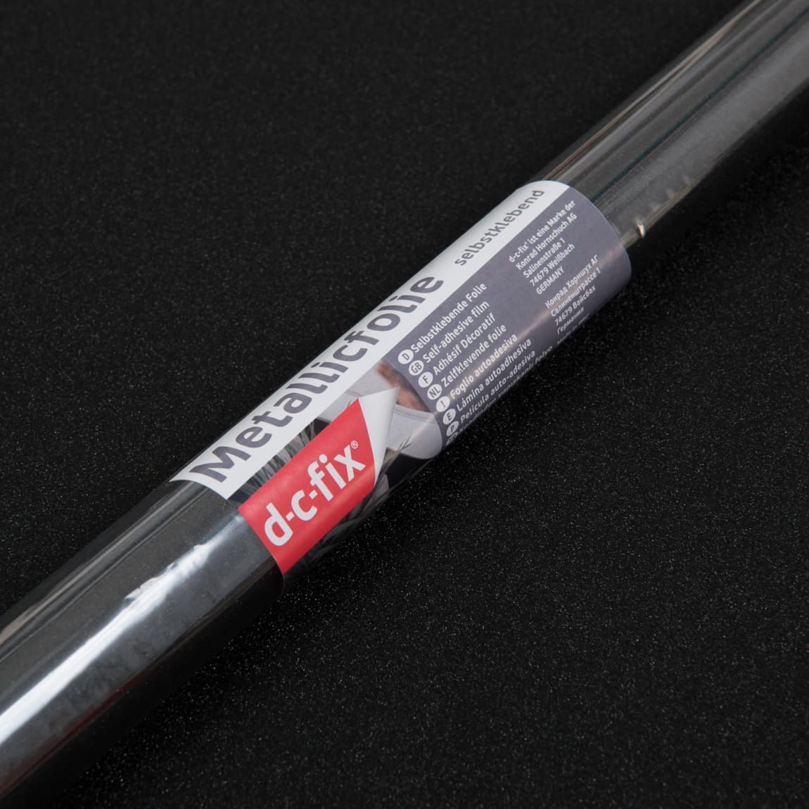 344514-dc-fix-black-glitter-67_5x2m-wallpaper