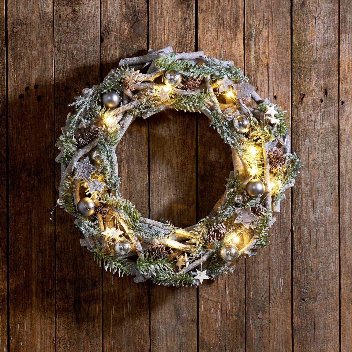 386959-347693-pre-lit-wreath-neutral