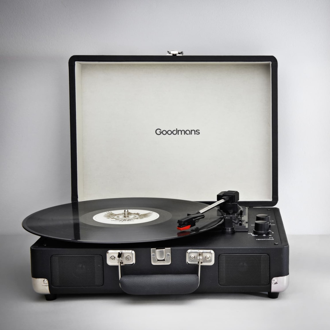 347753-goodmans-revive-turntable-black-2