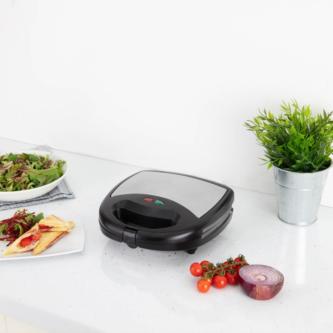 350629-tower-3in1-snack-maker-3