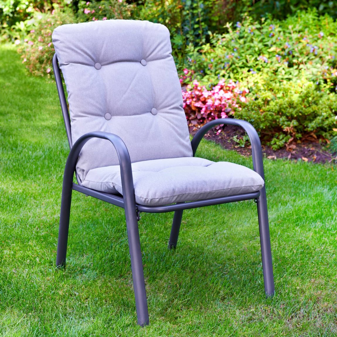 379478-379299-366659-353309-madison-grey-padded-8pc-patio-set