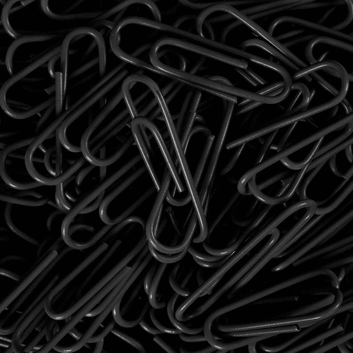 355573-mini-tub-paper-clips-black-2