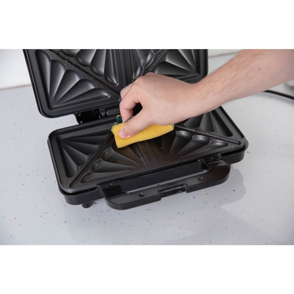 363794-356406-tower-deep-fill-sandwich-maker-5