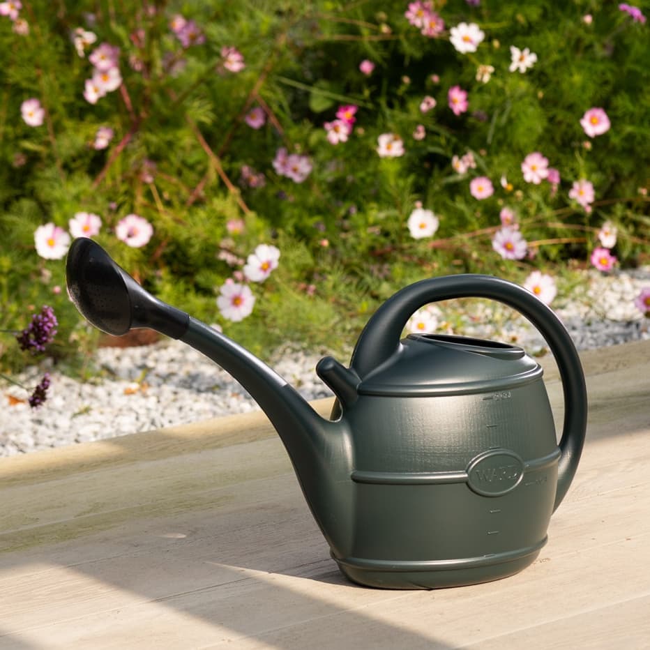 357433-ward-watering-can-5l-green