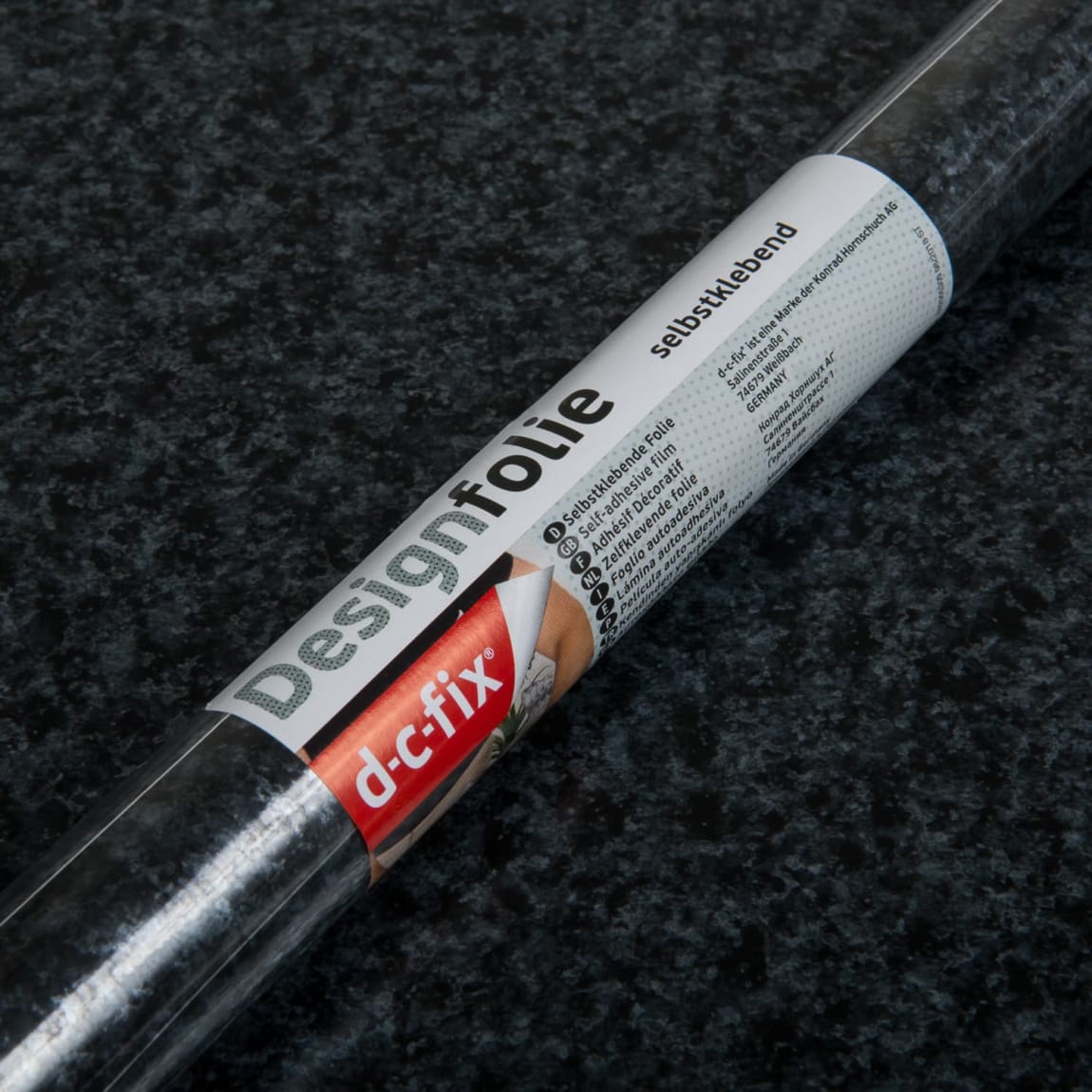 358368-dc-fix-black-granite-67_5x2m-wallpaper